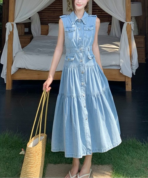 LUCPY(ラクピー)の「ノースリーブ デニムティアードワンピース(ワンピース・レディース・ブルー・LARGE/MEDIUM/SMALL)」の3枚目の写真
