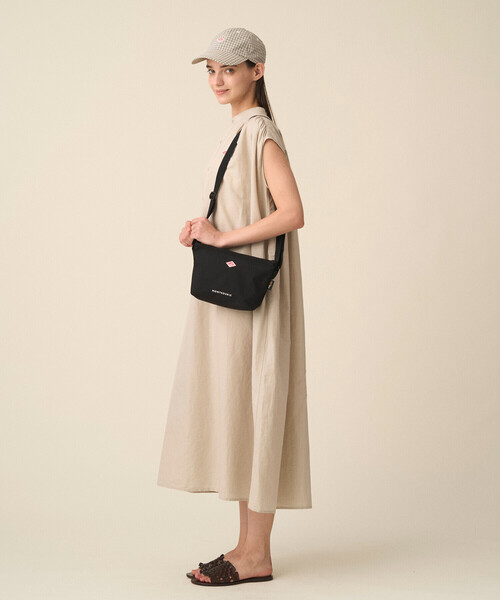 DANTON（ダントン）の「Cordura Canvas Shoulder Bag〈MONTSOURIS〉（ショルダーバッグ・レディース・オレンジ/ダークグレー/グレイッシュベージュ/オフホワイト/ブルー系その他5/ブラック・-）」の8枚目の写真