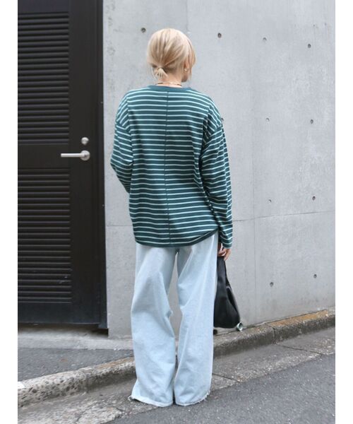 Ungrid（アングリッド）の「マルチボーダーロングスリーブTee（Tシャツ/カットソー・レディース・グリーン/チャコールグレー/オフホワイト・FREE）」の5枚目の写真