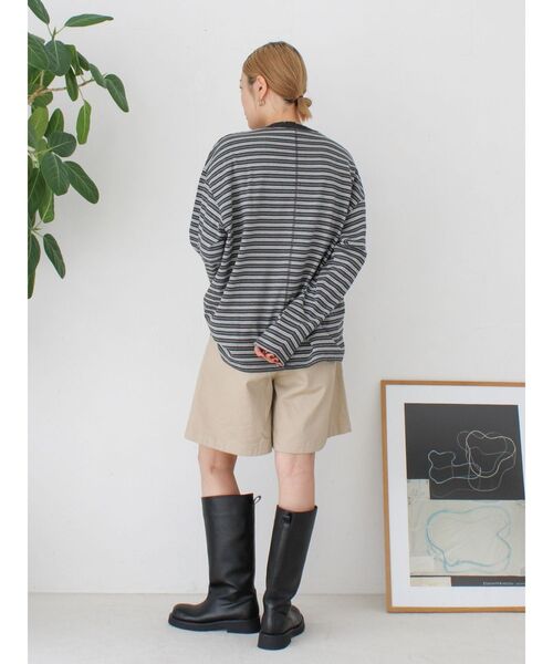 Ungrid（アングリッド）の「マルチボーダーロングスリーブTee（Tシャツ/カットソー・レディース・グリーン/チャコールグレー/オフホワイト・FREE）」の8枚目の写真