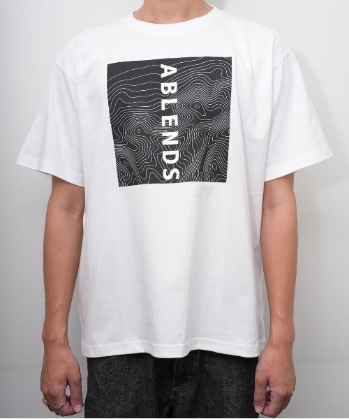 A blends(エイブレンズ)の「A blends TOPOGRAHYクルーネックTシャツ(Tシャツ/カットソー・メンズ・ブラック/ホワイト・LARGE/MEDIUM/X-LARGE)」の3枚目の写真