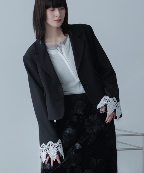 VACANCY（ヴァカンシー）の「レースドッキングショート丈ジャケット/SETUP（テーラードジャケット・レディース・ブルー/ブラック・FREE）」の14枚目の写真