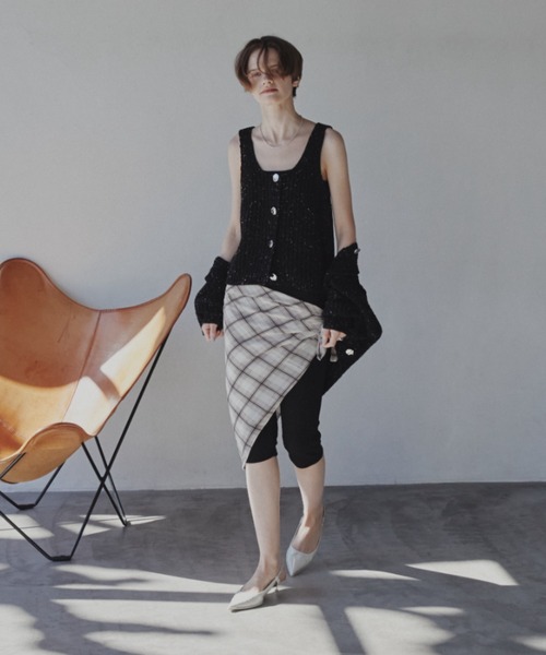 Aunt Marie's（アントマリーズ）の「メタルボタンミックスニットベスト【アンサンブル対応可能】（ベスト・レディース・ブルー/ブラック/アイボリー・FREE）」の18枚目の写真