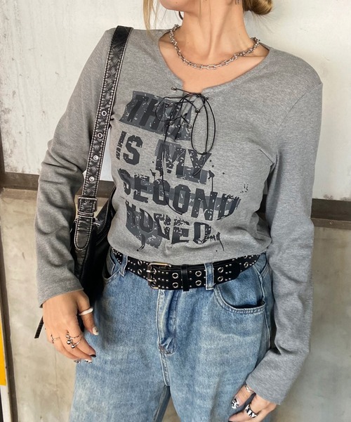 non-hedge(ノンヘッジ)の「ロゴレースアップロンT(Tシャツ/カットソー・レディース・ワインレッド/ブラック/アイボリー/グレー/オフホワイト・FREE)」の4枚目の写真