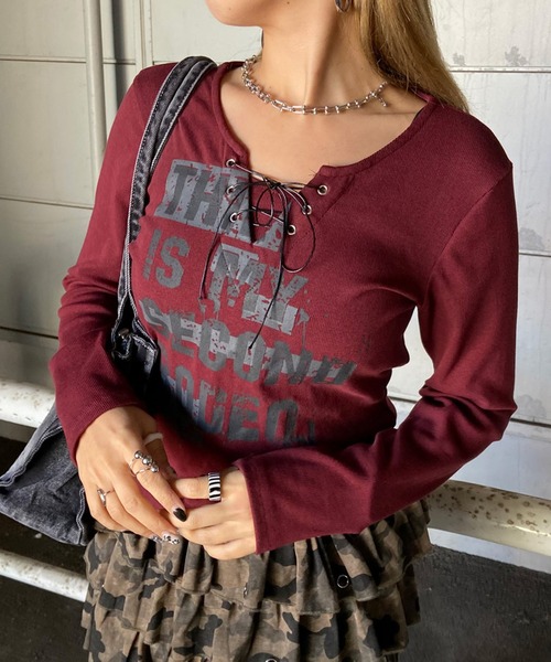 non-hedge(ノンヘッジ)の「ロゴレースアップロンT(Tシャツ/カットソー・レディース・ワインレッド/ブラック/アイボリー/グレー/オフホワイト・FREE)」の5枚目の写真