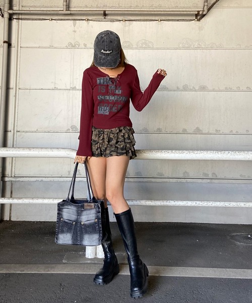 non-hedge(ノンヘッジ)の「ロゴレースアップロンT(Tシャツ/カットソー・レディース・ワインレッド/ブラック/アイボリー/グレー/オフホワイト・FREE)」の6枚目の写真