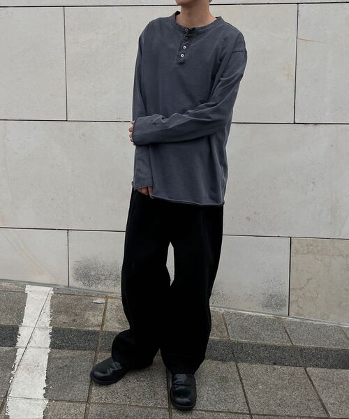 FABREGAT（ファブレガ）の「フィグダイング ヘンリーネック ロングスリーブ (チャコール)（Tシャツ/カットソー・レディース・その他・2/3）」の2枚目の写真
