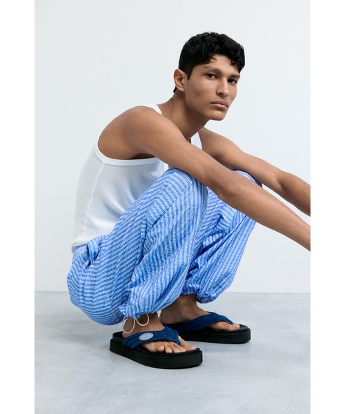 Desigual(デシグアル)の「縦ストライプ コットン リラックス ロングパンツ(デニムパンツ・メンズ・ブルー・M/XL/L/S)」の6枚目の写真