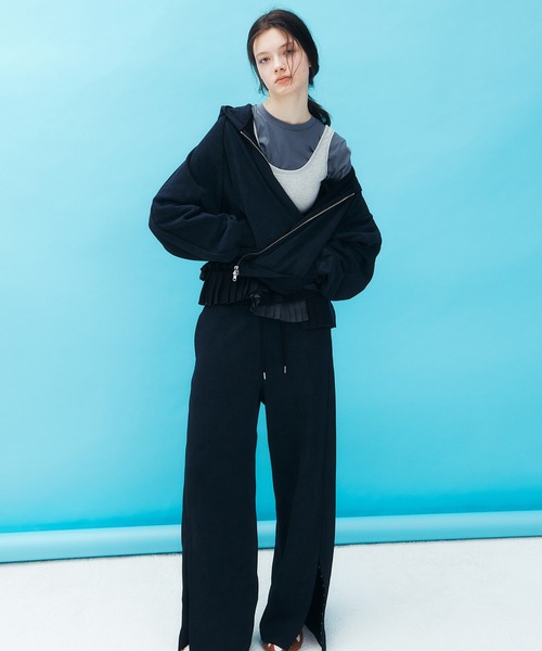 LE CIEL BLEU(ルシェルブルー)の「クロップドフーディー / Cropped Hoodie(パーカー・レディース・グレー/ブラック/アイボリー/ピンク・36)」の14枚目の写真