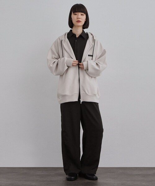 tk.TAKEO KIKUCHI（ティーケータケオキクチ）の「オーバーサイズジップパーカー（パーカー・メンズ・ネイビー/ライトベージュ/ブラック・03/02）」の17枚目の写真