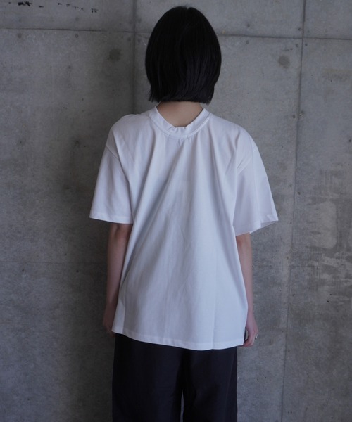 LCDC TM(エルシーディーシーティーエム)の「DRAPED LETTERING PRINT T-SHIRT(Tシャツ/カットソー・レディース・White/Navy・ONE SIZE)」の5枚目の写真