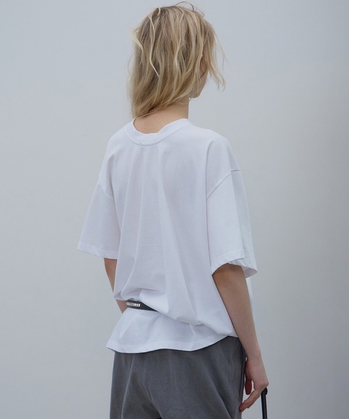 LCDC TM(エルシーディーシーティーエム)の「DRAPED LETTERING PRINT T-SHIRT(Tシャツ/カットソー・レディース・White/Navy・ONE SIZE)」の15枚目の写真