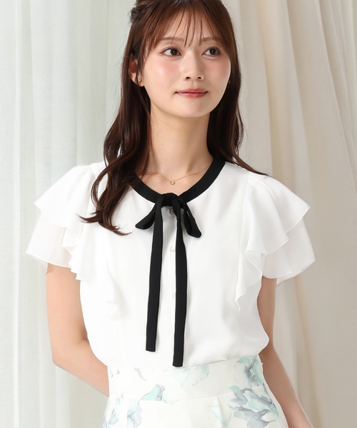 MISCH MASCH（ミッシュマッシュ）の「2026春夏新作 配色リボンダブルフレア袖ブラウス（シャツ/ブラウス・レディース・ホワイト×ブラック/ベージュ/ホワイト/ライトグリーン・ﾌﾘ-）」の5枚目の写真