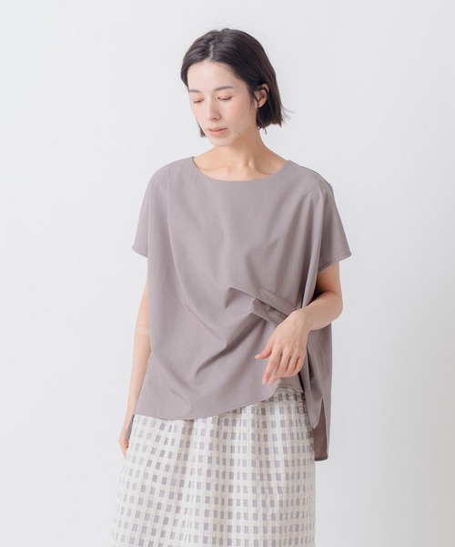 Kelen（ケレン）の「「KELEN / ケレン」フレンチスリーブタックデザイントップス（シャツ/ブラウス・レディース・グレー/ブラウン/ブラック/サックスブルー・FREE）」の3枚目の写真