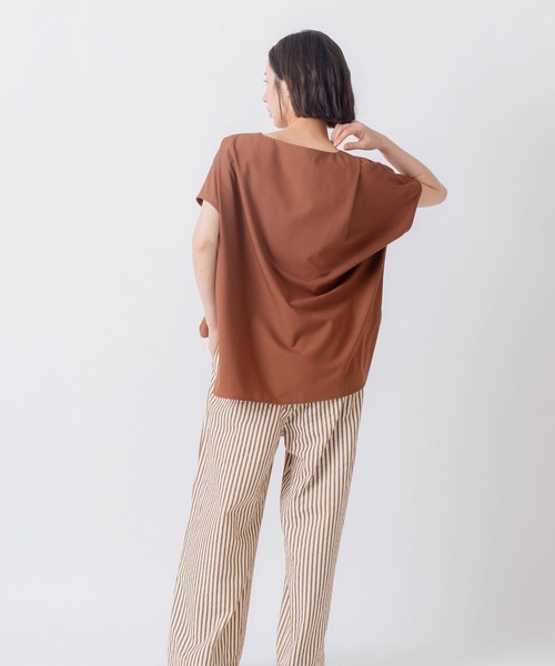 Kelen（ケレン）の「「KELEN / ケレン」フレンチスリーブタックデザイントップス（シャツ/ブラウス・レディース・グレー/ブラウン/ブラック/サックスブルー・FREE）」の15枚目の写真