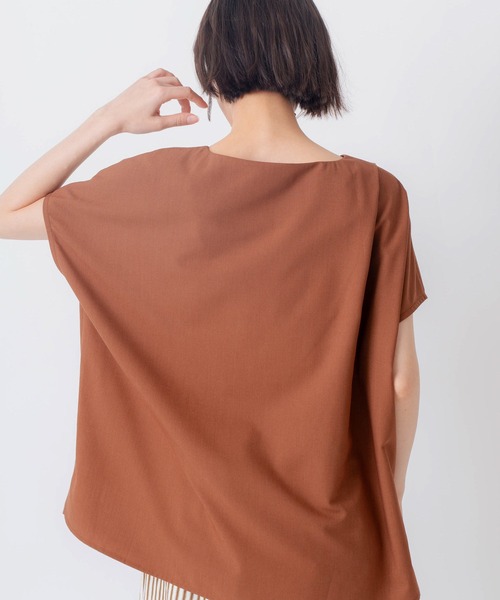 Kelen（ケレン）の「「KELEN / ケレン」フレンチスリーブタックデザイントップス（シャツ/ブラウス・レディース・グレー/ブラウン/ブラック/サックスブルー・FREE）」の16枚目の写真