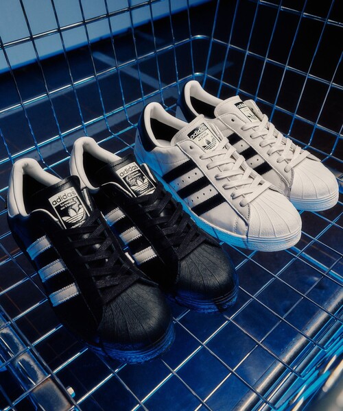 adidas Originals(アディダスオリジナルス)の「<adidas Originals>スーパースター82 GORE-TEX スニーカー(スニーカー・メンズ・ホワイト/ブラック・27cm/28cm/28.5cm/27.5cm/26cm/26.5cm/25.5cm)」の8枚目の写真