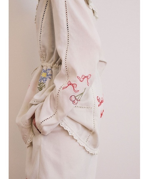 COEL（コエル）の「ヴィンテージ刺繍ブラウス（シャツ/ブラウス・レディース・ブラック/アイボリー・FREE）」の3枚目の写真