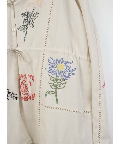 COEL（コエル）の「ヴィンテージ刺繍ブラウス（シャツ/ブラウス・レディース・ブラック/アイボリー・FREE）」の13枚目の写真