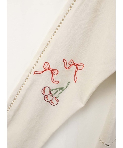 COEL（コエル）の「ヴィンテージ刺繍ブラウス（シャツ/ブラウス・レディース・ブラック/アイボリー・FREE）」の17枚目の写真