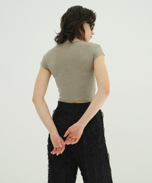 CLANE(クラネ)の「SOFT SHEER COMPACT TOPS(Tシャツ/カットソー・レディース・ミント/ブラック/ホワイト/グレー・2/1)」の10枚目の写真