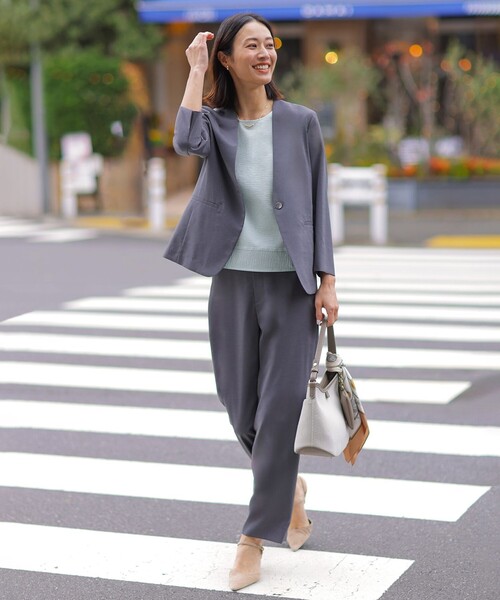 J.PRESS(ジェイプレス)の「【セットアップ対応】ファンマートロストレッチ ノーカラー ジャケット(ノーカラージャケット・レディース・ネイビー系/グレー系/ベージュ系・T15/T13)」の6枚目の写真