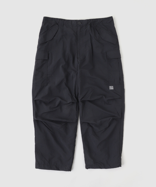 CITY COUNTRY CITY(シティーカントリーシティー)の「CITY COUNTRY CITY / シティーカントリーシティー TASLAN NYLON PANTS(その他パンツ・メンズ・ホワイト系その他/ブラック・LARGE/MEDIUM)」の1枚目の写真