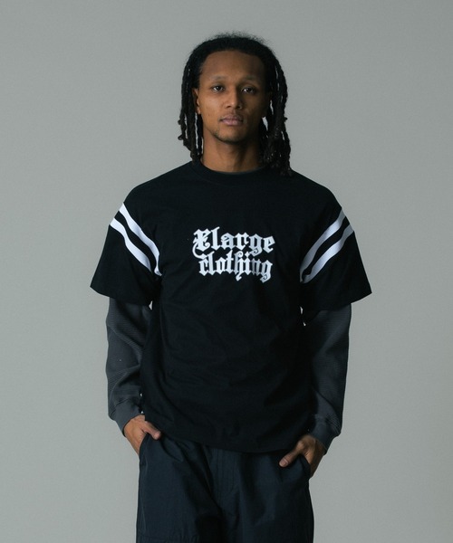 XLARGE(エクストララージ)の「FOOTBALL S/S TEE(Tシャツ/カットソー・メンズ・ネイビー/ブラウン/ブラック・S/M/L/XL)」の2枚目の写真