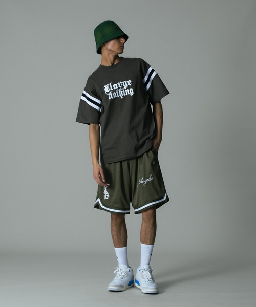 XLARGE(エクストララージ)の「FOOTBALL S/S TEE(Tシャツ/カットソー・メンズ・ネイビー/ブラウン/ブラック・S/M/L/XL)」の19枚目の写真
