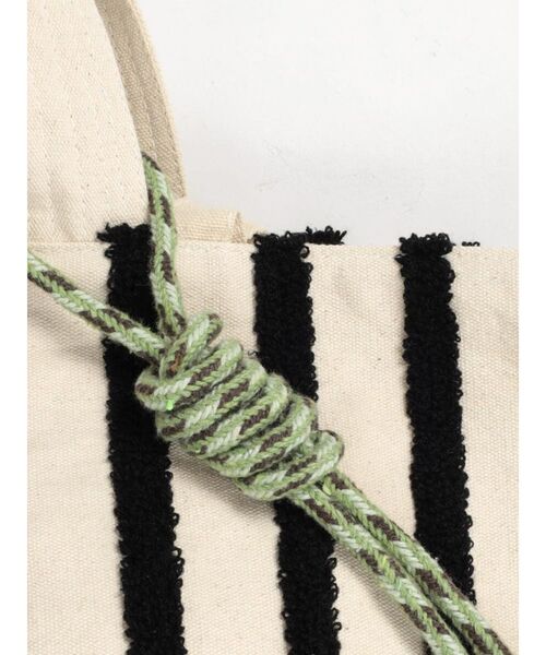 FIKA.（フィーカ）の「Loop embroidered stripe bag（トートバッグ・レディース・グリーン系その他3/ブラック/ダークブラウン・FREE）」の12枚目の写真