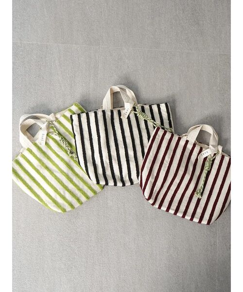 FIKA.（フィーカ）の「Loop embroidered stripe bag（トートバッグ・レディース・グリーン系その他3/ブラック/ダークブラウン・FREE）」の14枚目の写真