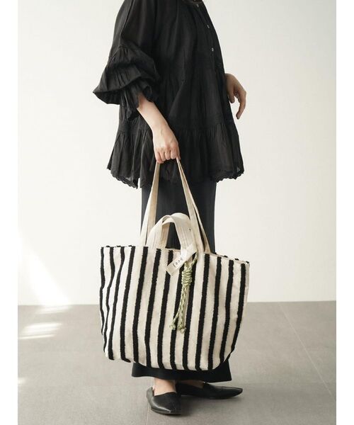 レア！フィーカタイム　ハンドバッグ トートバッグ Loop embroidered stripe bag（トートバッグ）｜FIKA.（フィーカ）の