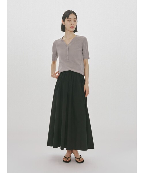 MIDIUMISOLID(ミディウミソリッド)の「MIDIUMISOLID for Ladies タックドギャザーボリュームスカート(スカート・レディース・ブラック/チャコールグレー/ブルー・FREE)」の2枚目の写真