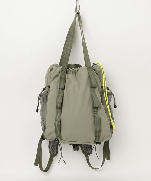 ONE DAY KMC (ワンデイケーエムシー)の「FRANK PRODUCTS / 2WAY WANDER BAG-Msize / FR2026SS001WB(バックパック/リュック・メンズ・グリーン/イエロー/ブラック・MEDIUM)」の3枚目の写真