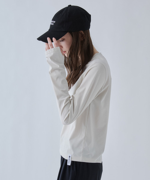 LeSportsac(レスポートサック)の「【 紫外線対策 / UVカット / 接触冷感 】 クルーネックプルオーバー(Tシャツ/カットソー・レディース・ブラック/ホワイト/ブルー・SMALL/MEDIUM)」の15枚目の写真
