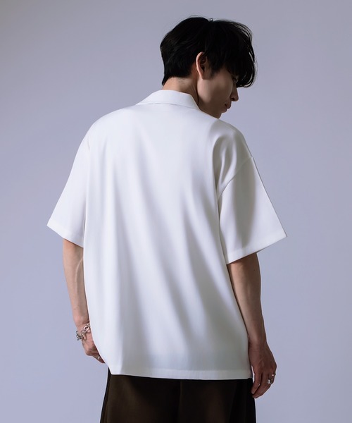 Crownor(クラウノアー)の「ローズグラフィック レギュラーカラーシャツ(シャツ/ブラウス・メンズ・ホワイト/ブラック・MEDIUM/LARGE)」の5枚目の写真