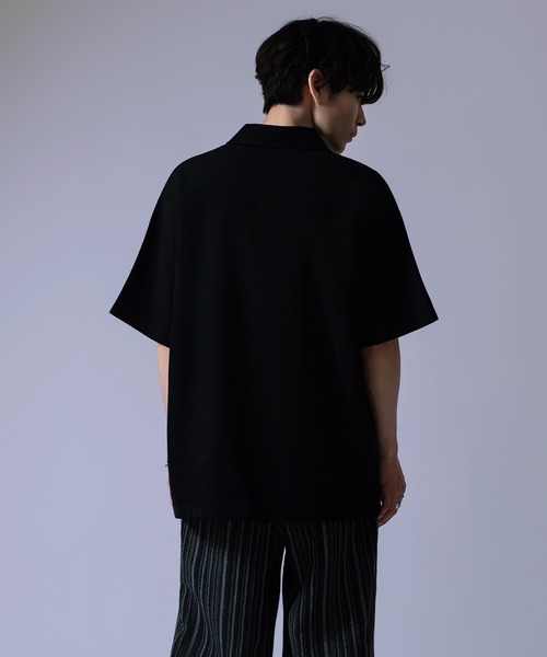 Crownor(クラウノアー)の「ローズグラフィック レギュラーカラーシャツ(シャツ/ブラウス・メンズ・ホワイト/ブラック・MEDIUM/LARGE)」の10枚目の写真
