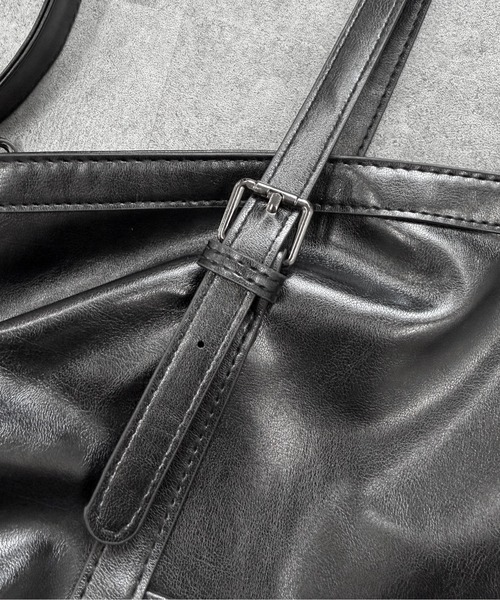 LVEU.(ラブユ.)の「【LVEU.】2wayビッグショルダーバッグ / バッグ ショルダーバッグ トートバッグ 2way 通勤 通学 ブラック チャコール(ショルダーバッグ・レディース・チャコールグレー/ブラック・FREE)」の9枚目の写真