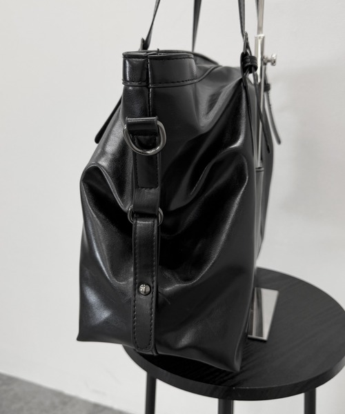 LVEU.(ラブユ.)の「【LVEU.】2wayビッグショルダーバッグ / バッグ ショルダーバッグ トートバッグ 2way 通勤 通学 ブラック チャコール(ショルダーバッグ・レディース・チャコールグレー/ブラック・FREE)」の15枚目の写真
