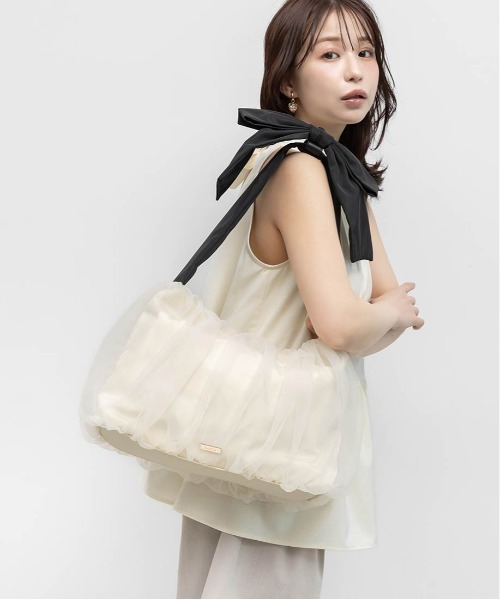 RANDA(ランダ)の「【A4対応】2WAY ビッグリボンチュールトートバッグ(トートバッグ・レディース・ブラック/アイボリー/ブルー・FREE)」の6枚目の写真