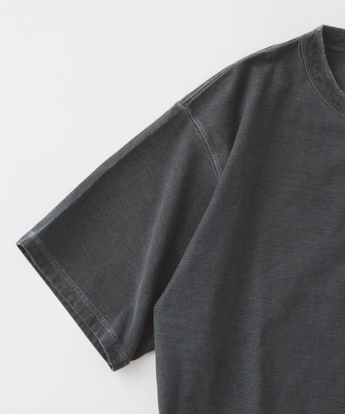 JOURNAL STANDARD(ジャーナルスタンダード)の「OE バック ピグメント ヘンリー ネック Tシャツ(Tシャツ/カットソー・メンズ・ホワイト/パープル/ブラウン/ブラック系その他・LARGE/MEDIUM)」の5枚目の写真