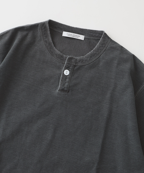 JOURNAL STANDARD(ジャーナルスタンダード)の「OE バック ピグメント ヘンリー ネック Tシャツ(Tシャツ/カットソー・メンズ・ホワイト/パープル/ブラウン/ブラック系その他・LARGE/MEDIUM)」の6枚目の写真