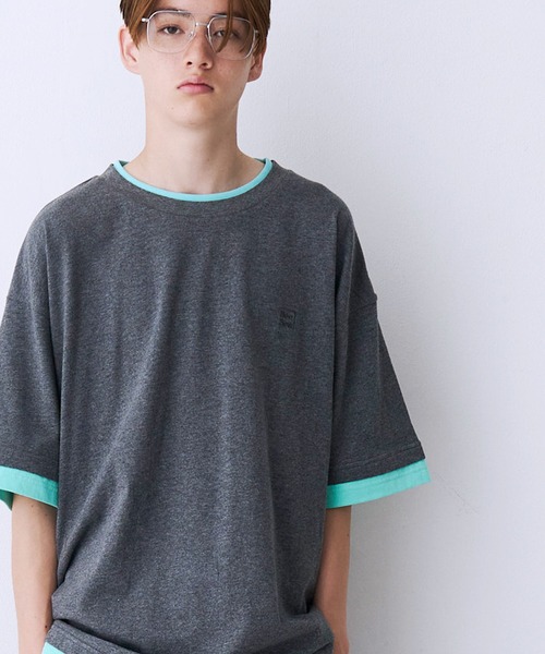 SeeSew(シーソー)の「【UNISEX】FAKE LAYERD LOGO TEE/フェイクレイヤードロゴTシャツ(Tシャツ/カットソー・メンズ・グレー/ブラック/ライトグレー/ネイビー・M/L)」の4枚目の写真