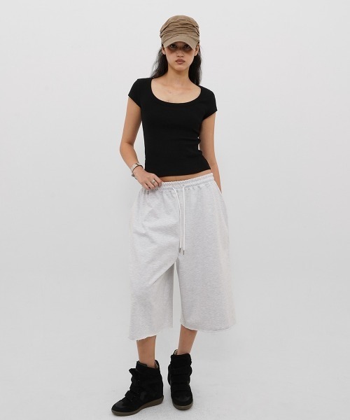 BLACKUP（ブラックアップ）の「[B-BASIC] ベーシックワイドUネックリブ半袖Tシャツ（Tシャツ/カットソー・レディース・ブラック/パープル/アイボリー・SMALL/MEDIUM）」の22枚目の写真
