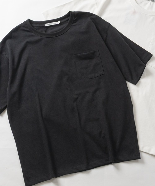 JOHN'S CLOSET(ジョンズクローゼット)の「【31】ドライコットン天竺 ポケット付きベーシックTシャツ 吸水速乾/セットアップ展開有(Tシャツ/カットソー・メンズ・チャコールグレー/ホワイト/ブラック・X-LARGE/MEDIUM/LARGE)」の2枚目の写真