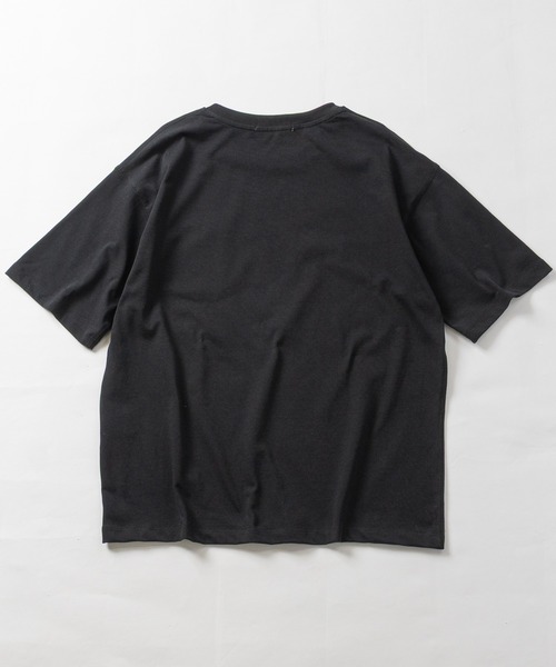 JOHN'S CLOSET(ジョンズクローゼット)の「【31】ドライコットン天竺 ポケット付きベーシックTシャツ 吸水速乾/セットアップ展開有(Tシャツ/カットソー・メンズ・チャコールグレー/ホワイト/ブラック・X-LARGE/MEDIUM/LARGE)」の15枚目の写真
