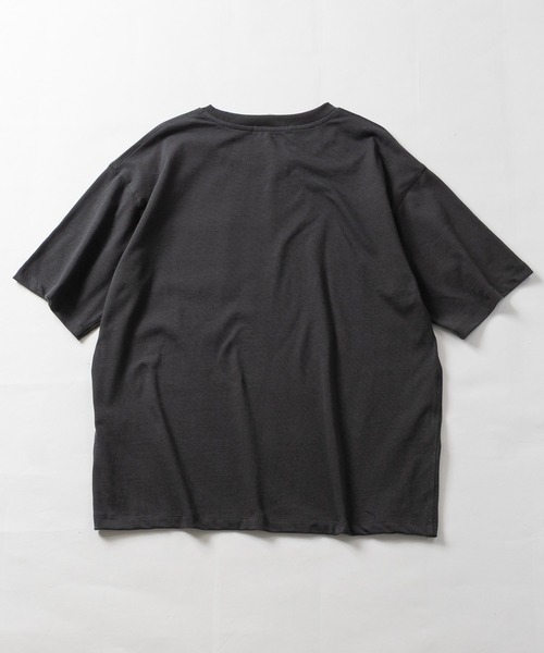 JOHN'S CLOSET(ジョンズクローゼット)の「【31】ドライコットン天竺 ポケット付きベーシックTシャツ 吸水速乾/セットアップ展開有(Tシャツ/カットソー・メンズ・チャコールグレー/ホワイト/ブラック・X-LARGE/MEDIUM/LARGE)」の17枚目の写真