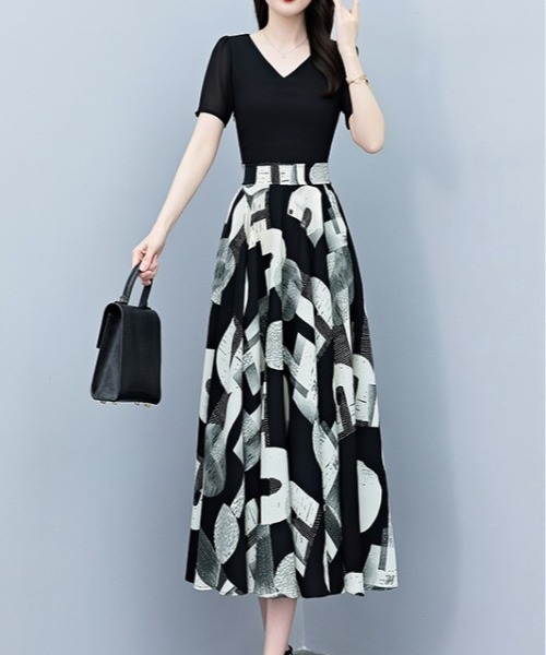 LUCPY(ラクピー)の「ジオメトリックプリントドッキングワンピース(ワンピース・レディース・ブラック・LARGE/MEDIUM/XX-LARGE/X-LARGE)」の6枚目の写真