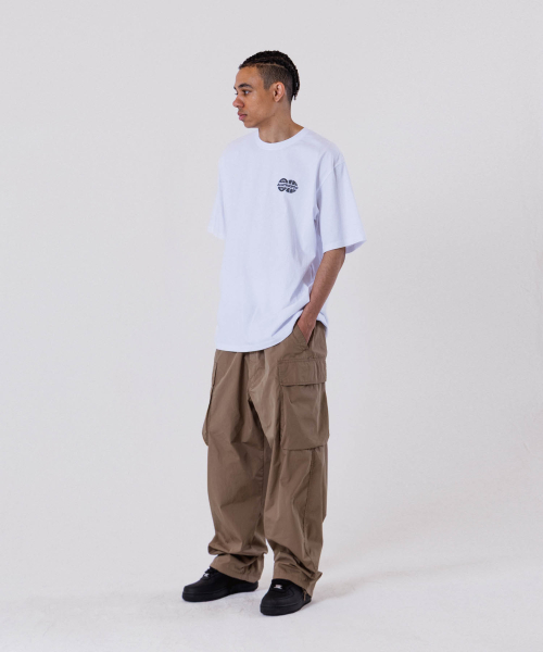 ALL DAY HOOPS(オールデイフープス)の「ADH ワールドワイド オーバーサイズ 半袖Tシャツ ホワイト(Tシャツ/カットソー・メンズ・その他・1/2/3/WOMENS)」の8枚目の写真