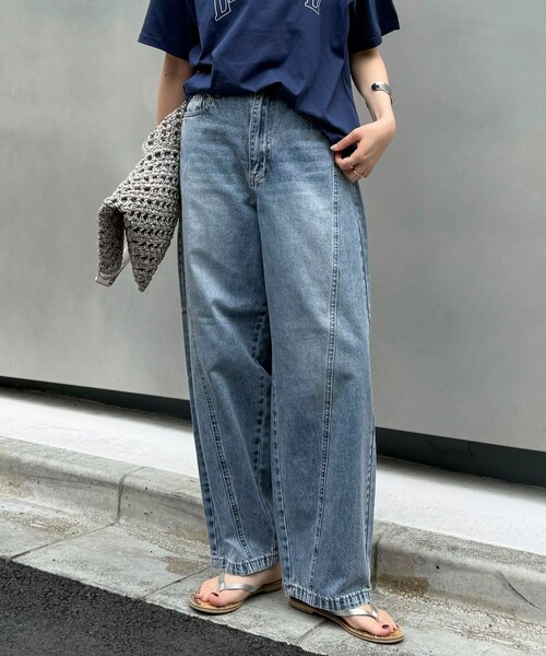 fredy emue(フレディエミュ)の「ライトオンス切替ワイドデニムパンツ(デニムパンツ・レディース・ネイビー/サックスブルー・38/36)」の12枚目の写真